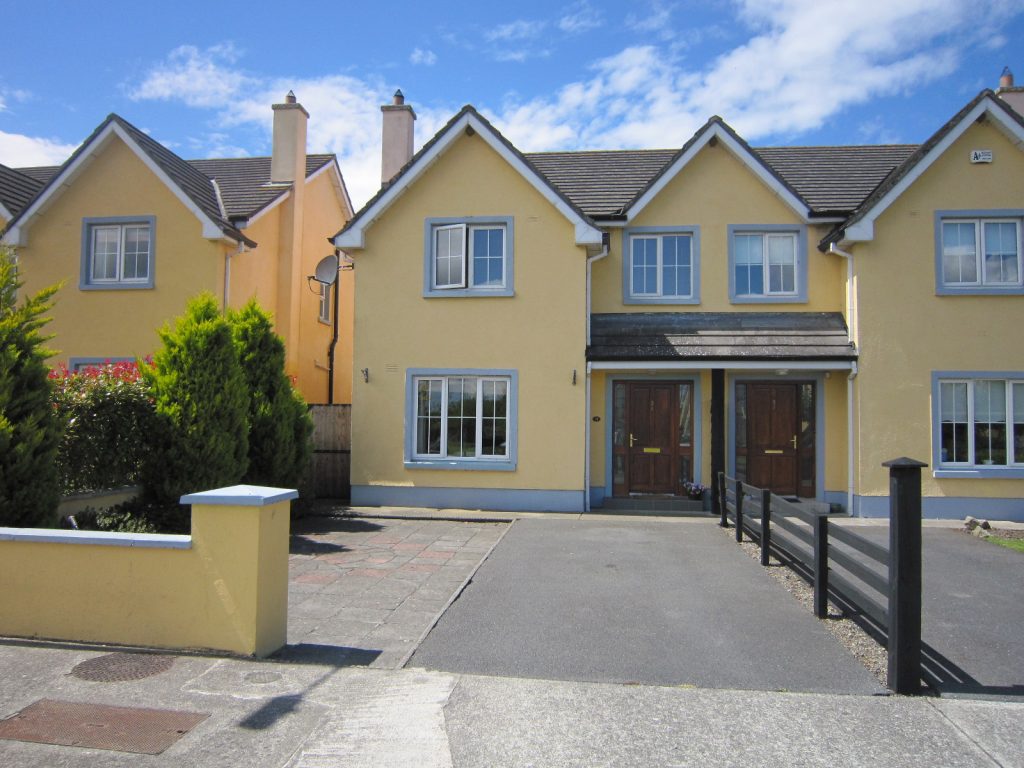 4 Bed House in Barrow Lough